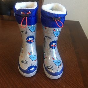 Boys rain boots